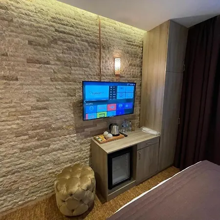 W Hotel *
